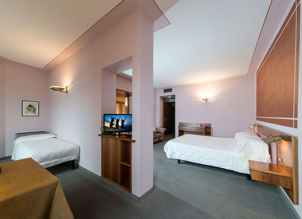 Albergo Moderno Lovere Exterior foto